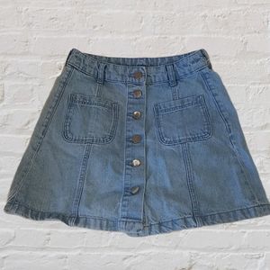 Divided H&M Jean skirt with front buttons